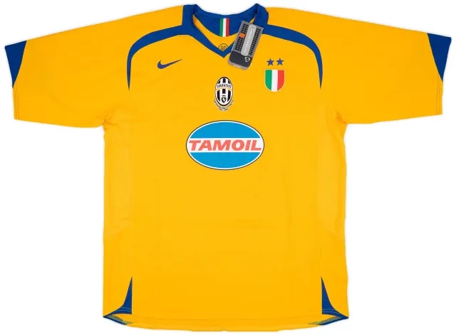 2005-06 Juventus Third Shirt (XL)