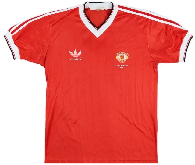 1983 Manchester United 'FA Cup Winners' Home Shirt - 6/10 - (L)