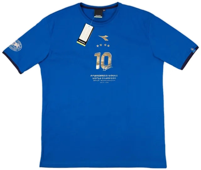 2006 Italy Diadora Francesco Totti Leisure Tee (XXL)