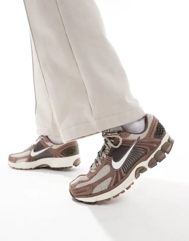 Nike ZOOM VOMERO 5