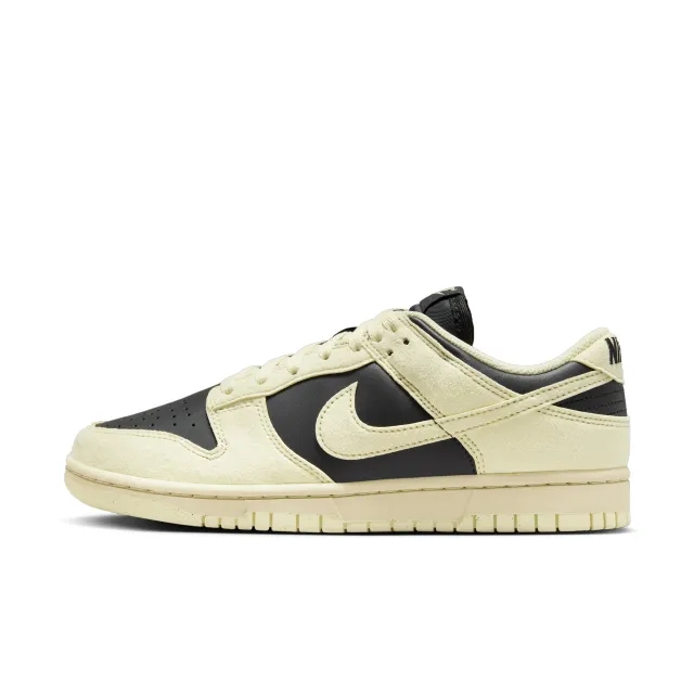 Nike Dunk Low Women's Shoes - Black - Sustainable Materials