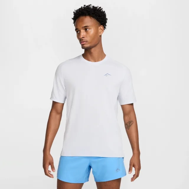 Nike Trail Solar Chase Men's Dri-FIT ADV Short-Sleeve Running Top - Grey - Sustainable Materials