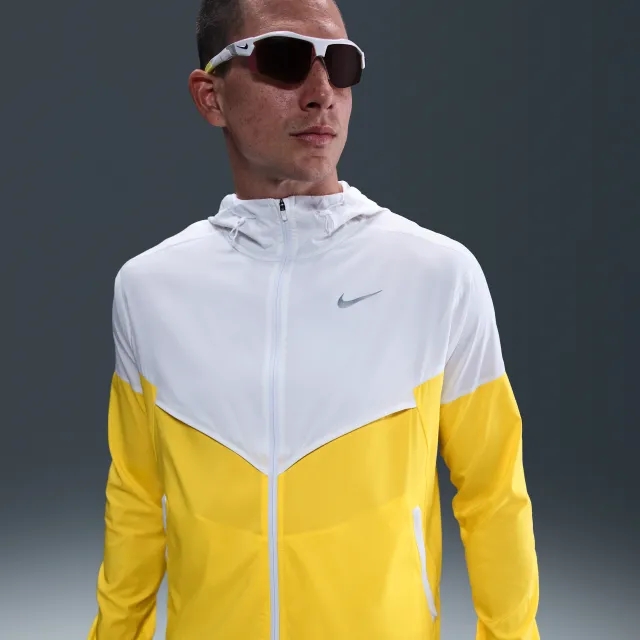 Nike Impossibly Light Windrunner Men's Running Jacket - White - Polyester/Elastane