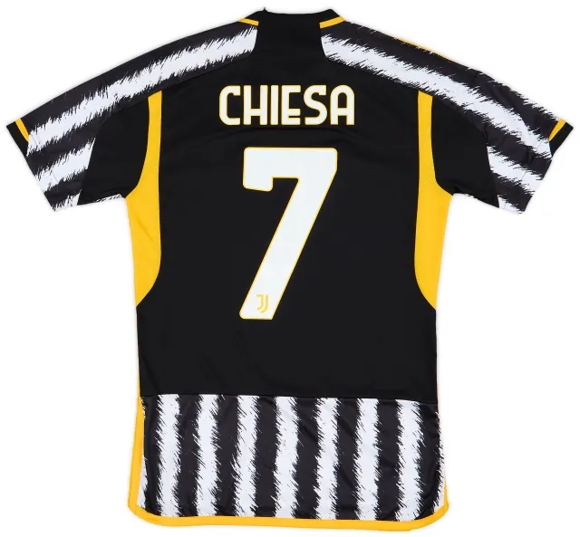 2023-24 Juventus Home Shirt Chiesa #7 (S)