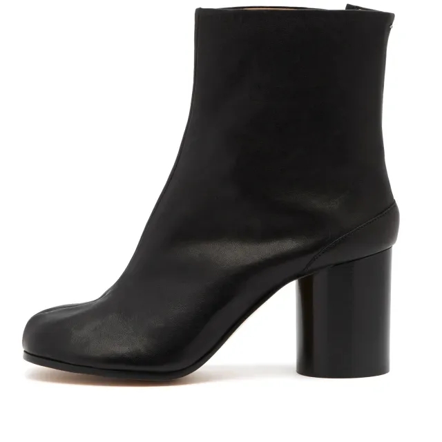 Maison Margiela Women's Tabi Boots Black