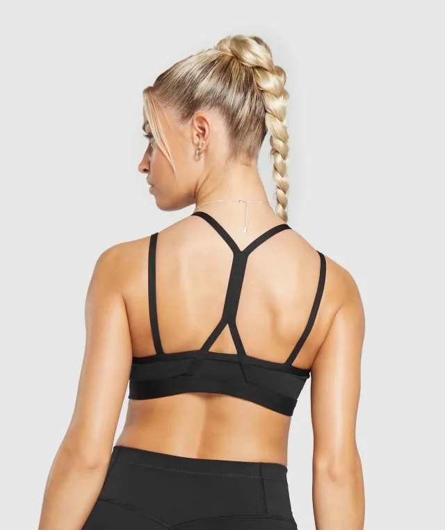  Strap Feature Sports Bra - Black