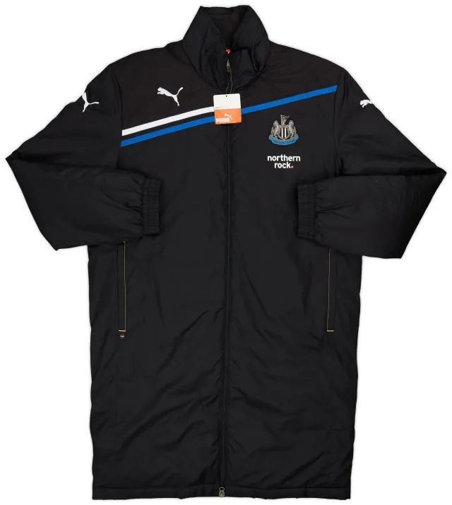 2011-12 Newcastle Puma Padded Bench Coat (M)