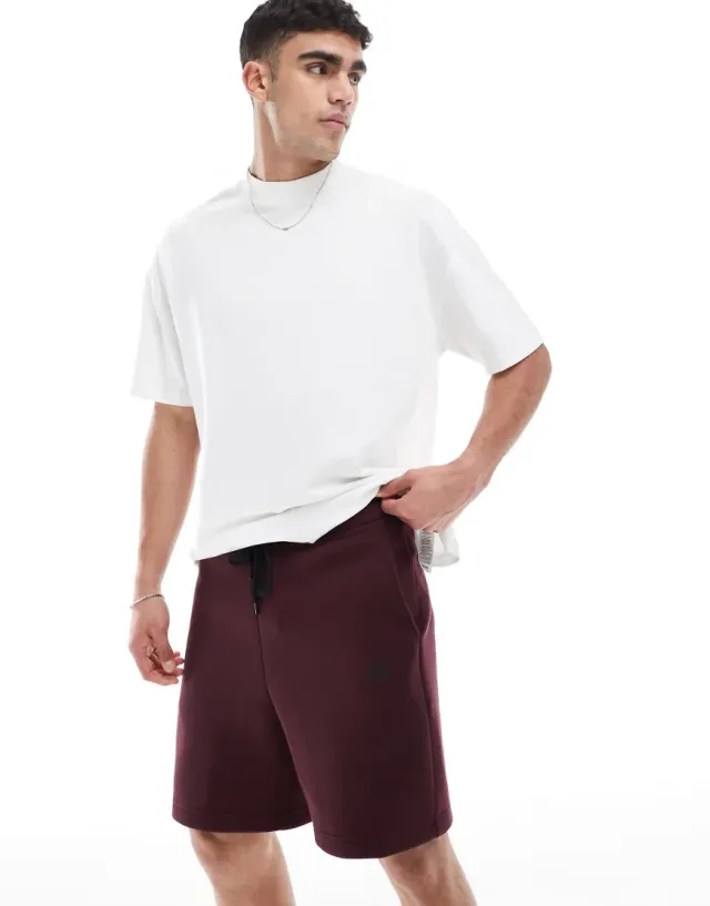 Nike Club Tech Fleece Shorts In Burgundy-Red