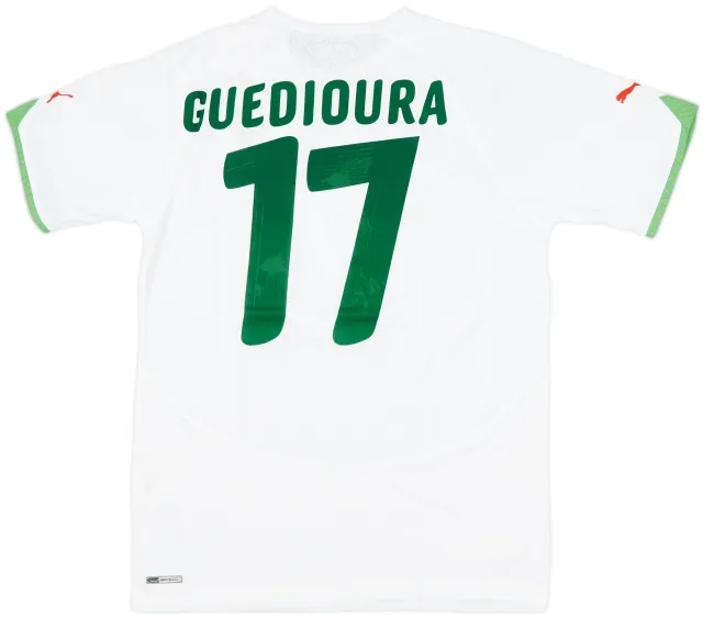2010-11 Algeria Home Shirt Guedioura #17 (M)