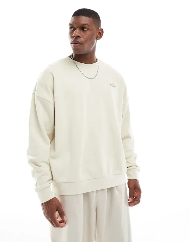 Nike Club Sweatshirt In Beige-Neutral