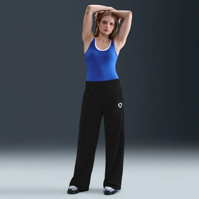 Nike Sportswear Women's Mid-Rise Trousers - Black
