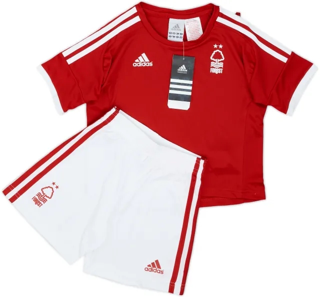 2013-14 Nottingham Forest Home Shirt & Shorts (4-5 Years)