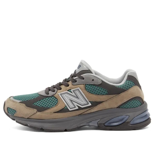 New Balance Men's 2010 in Brown/Purple Leather