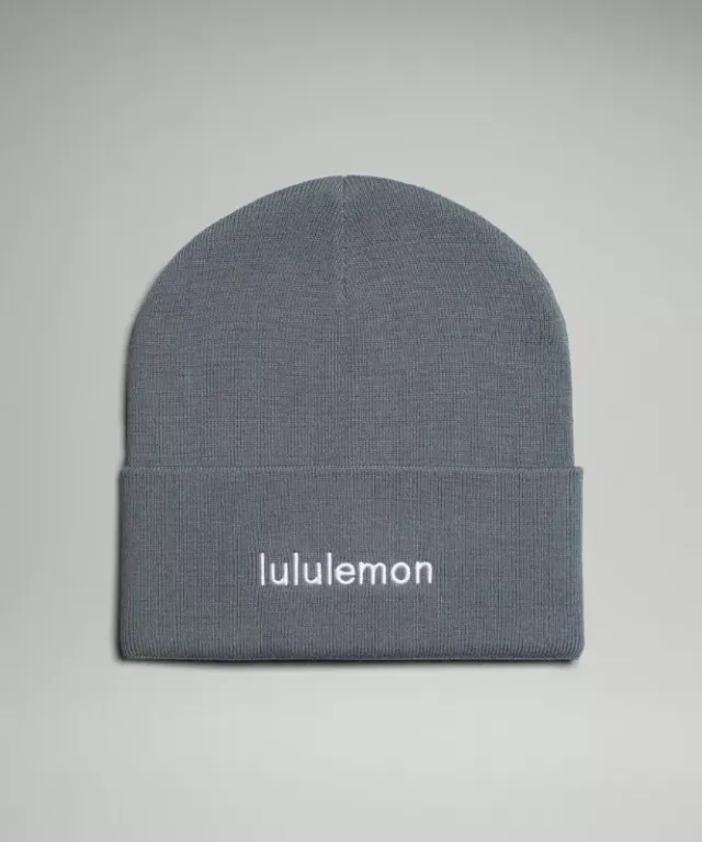 lululemon – Warm Revelation Beanie Hat Wordmark – Color Grey/White