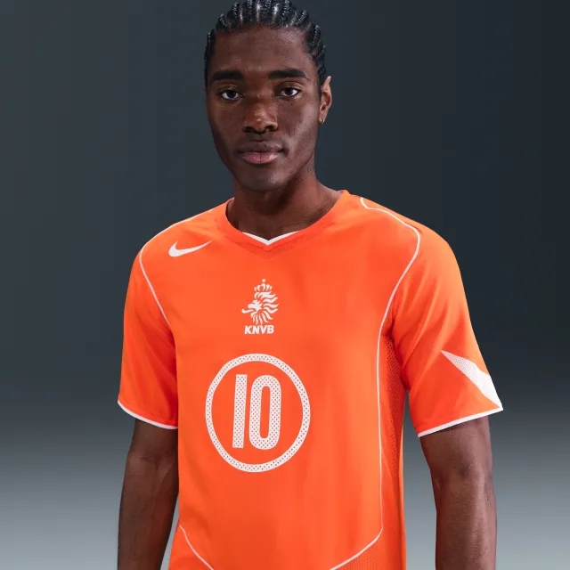 Ruud van Nistelrooy Netherlands 2004 Total 90 Reissue Men's Nike Football Replica Shirt - Orange - Polyester