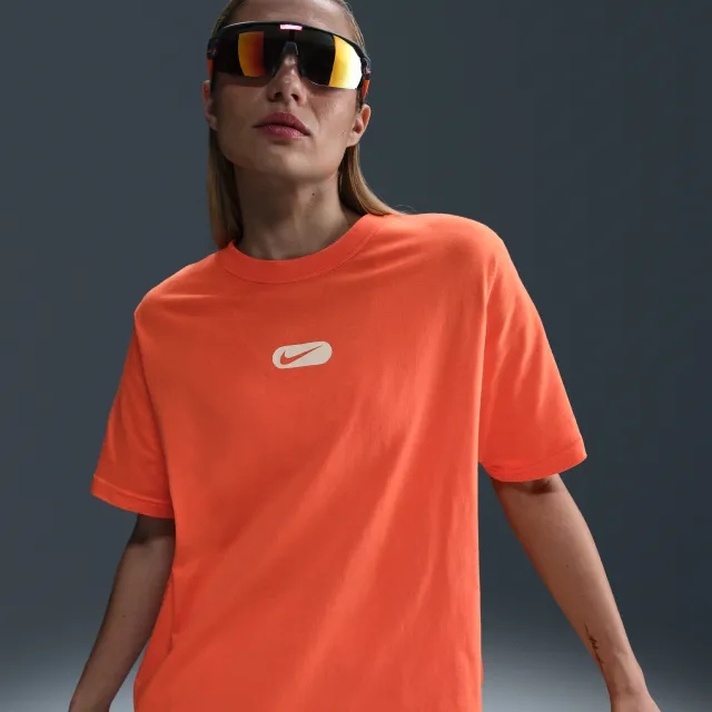 Nike Sportswear Club Women's Short-Sleeve T-Shirt - Orange - Cotton