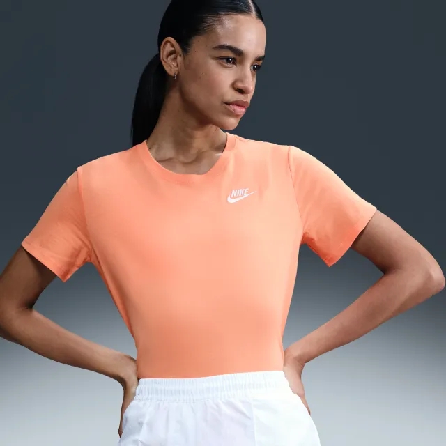 Nike Sportswear Club Essentials Women's T-Shirt - Orange - Cotton/Polyester