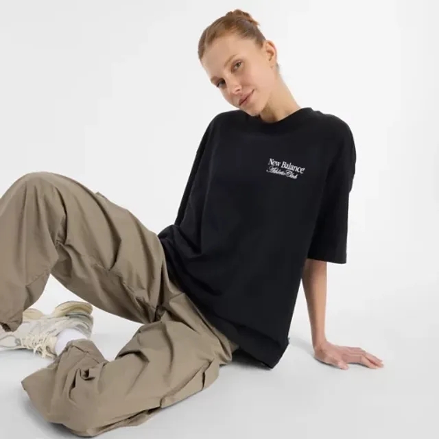 New Balance Women's Linear Graphic Oversized T-Shirt in Black Cotton