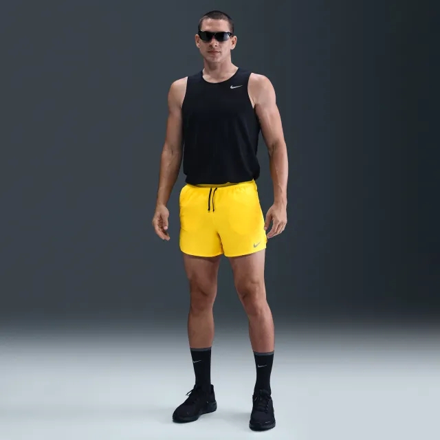 Nike Stride Men's Dri-FIT 13cm (approx.) Brief-Lined Running Shorts - Yellow - Polyester