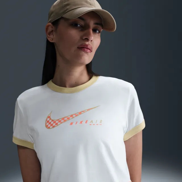 Nike Sportswear Club Women's Short-Sleeve T-Shirt - White