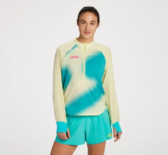 Hoka Women's 1/2 Zip Wind Shell Jacket In Luminary Green