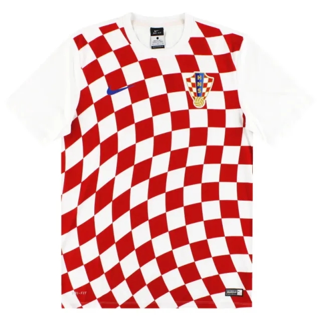 2016-18 Croatia Nike Basic Home Shirt *As New* - Croatia / As New / XL