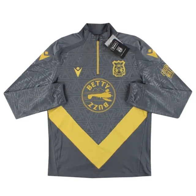 2024-25 Wrexham Macron 1/4 Zip Training Top *w/tags* - Wrexham / w/tags / Large