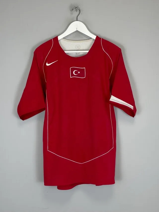 CULT KITS - 2004/06 TURKEY HOME SHIRT (M) NIKE