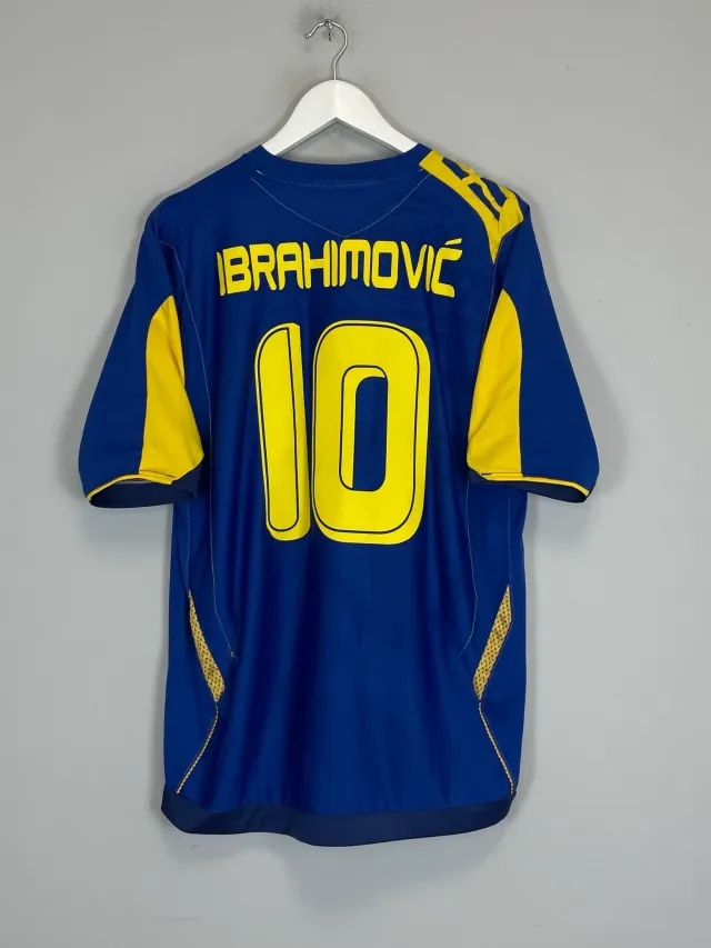 CULT KITS - 2006/08 SWEDEN IBRAHIMOVIC #10 AWAY SHIRT (M) UMBRO