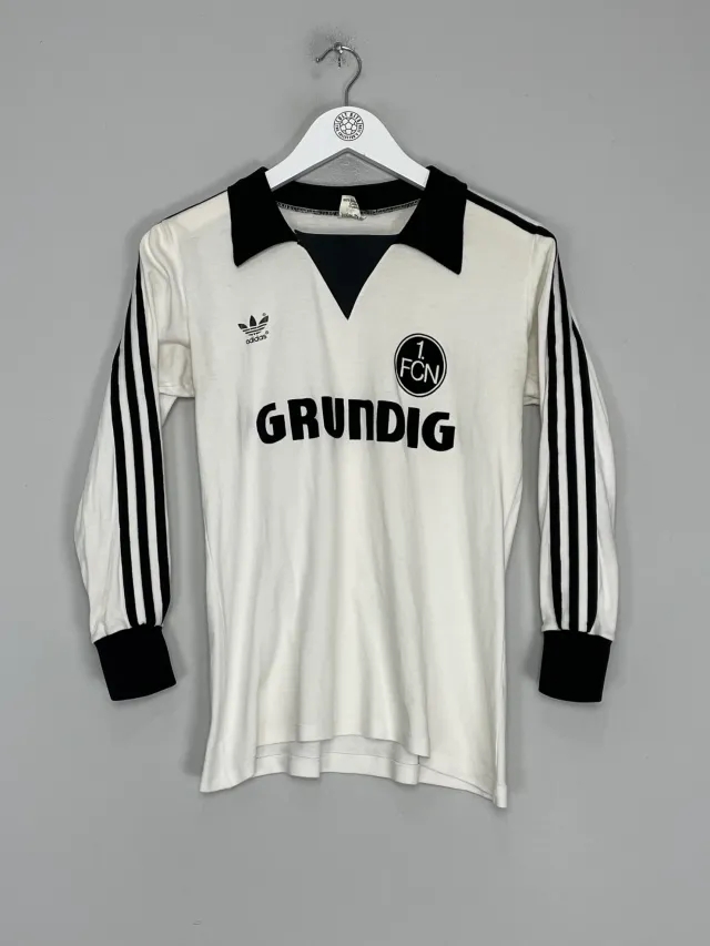 CULT KITS - 2016/17 REAL MADRID GK SHIRT (M) ADIDAS
