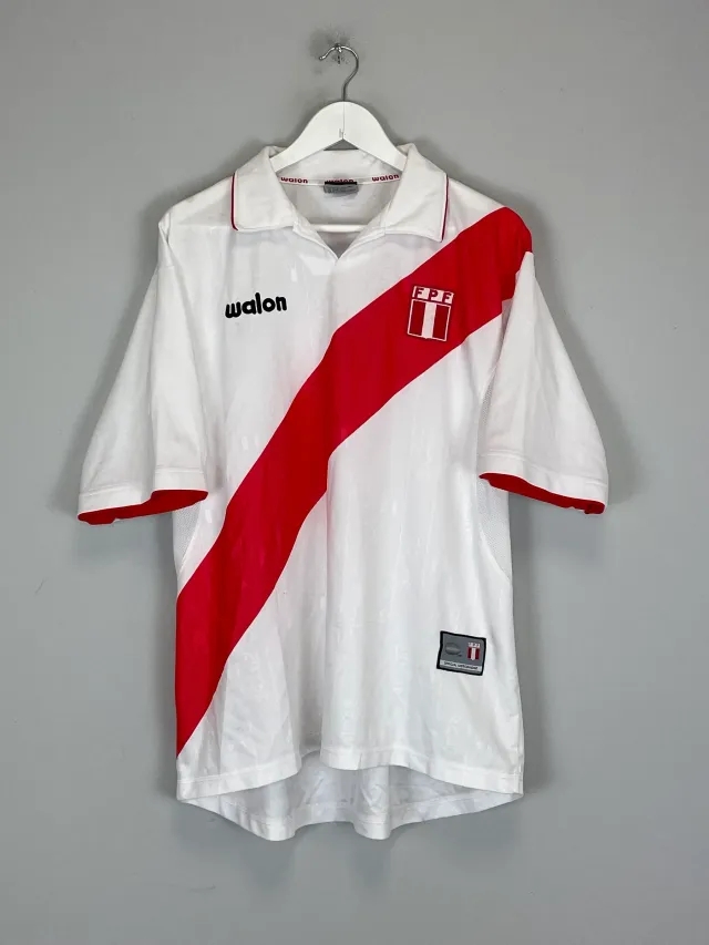 CULT KITS - 2002/03 PERU HOME SHIRT (XL) WALON