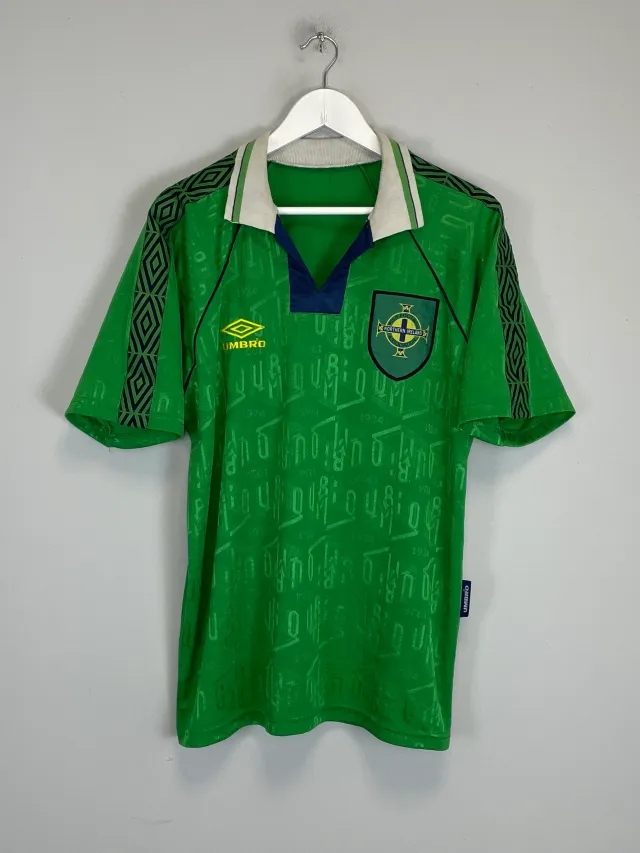 CULT KITS - 1994/95 NORTHERN IRELAND *PROTOTYPE* HOME SHIRT (M) UMBRO