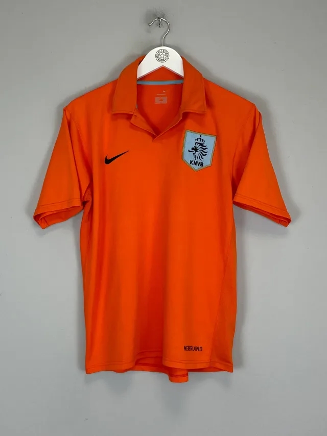 CULT KITS - 2006/08 NETHERLANDS HOME SHIRT (M) NIKE