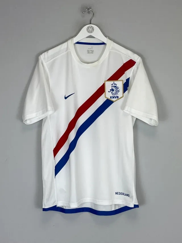 CULT KITS - 2006/08 NETHERLANDS AWAY SHIRT (M) NIKE