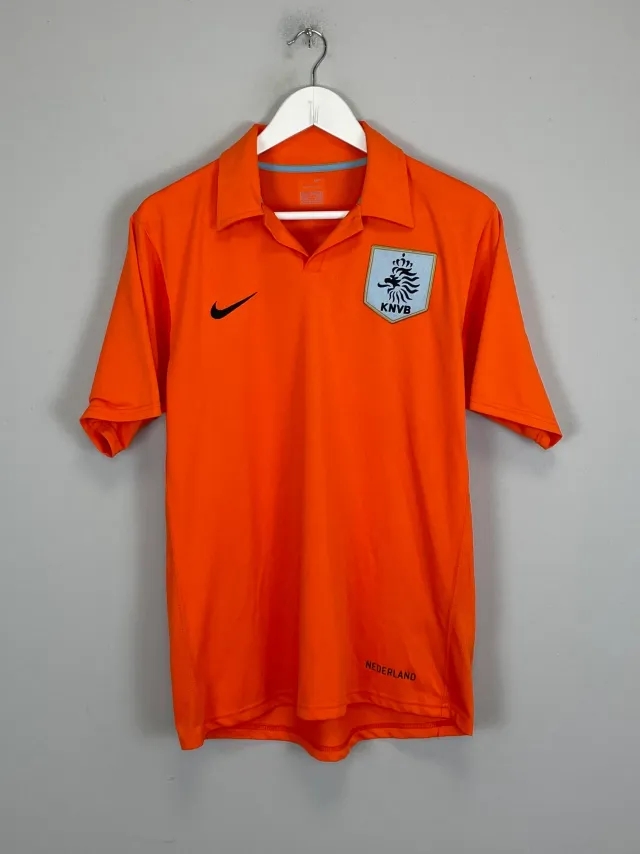 CULT KITS - 2006/07 NETHERLANDS HOME SHIRT (M) NIKE