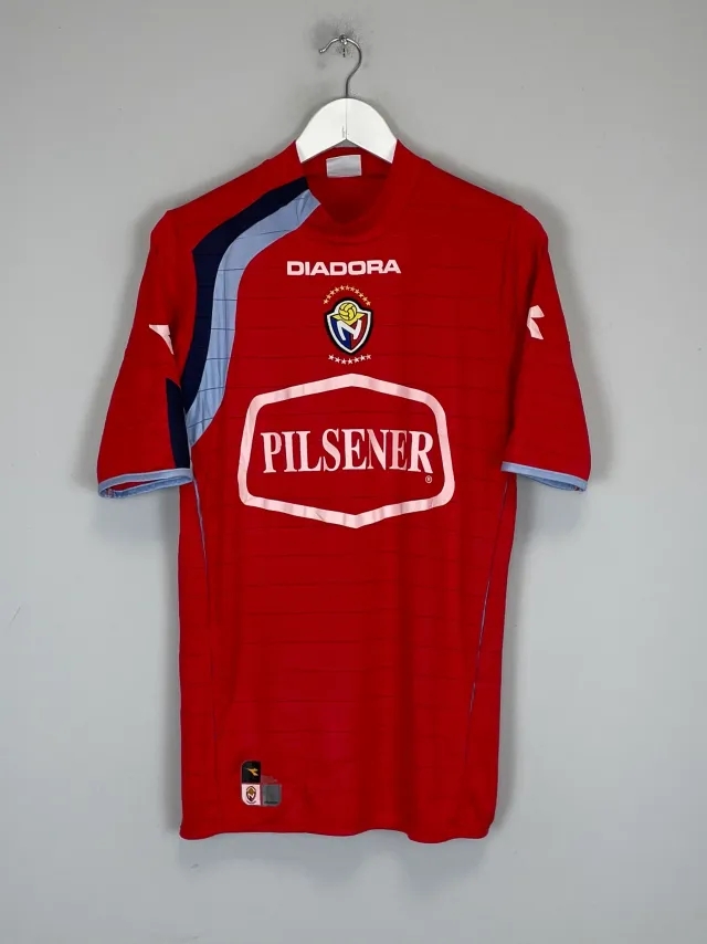 CULT KITS - 2005/06 EL NACIONAL HOME SHIRT (L) DIADORA