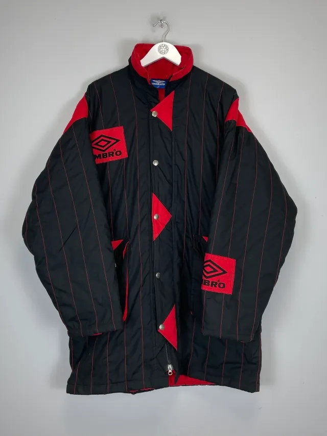 CULT KITS - 1993/94 UMBRO BENCH COAT (XL) UMBRO