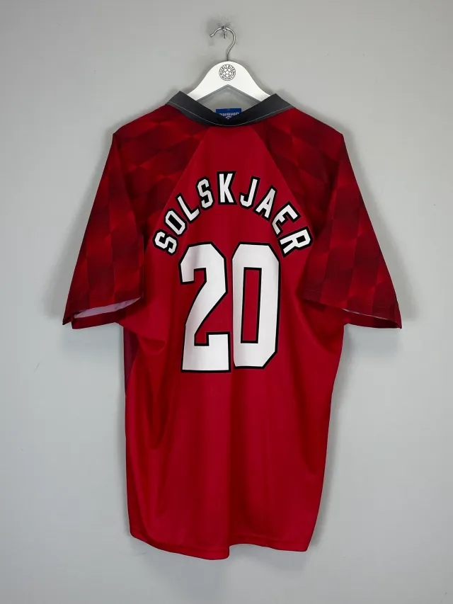 CULT KITS - 1996/98 MANCHESTER UNITED SOLSKJAER #20 HOME SHIRT (XL) UMBRO