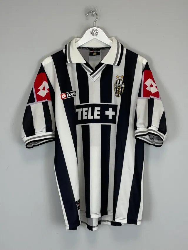 CULT KITS - 2000/01 JUVENTUS HOME SHIRT (M) LOTTO