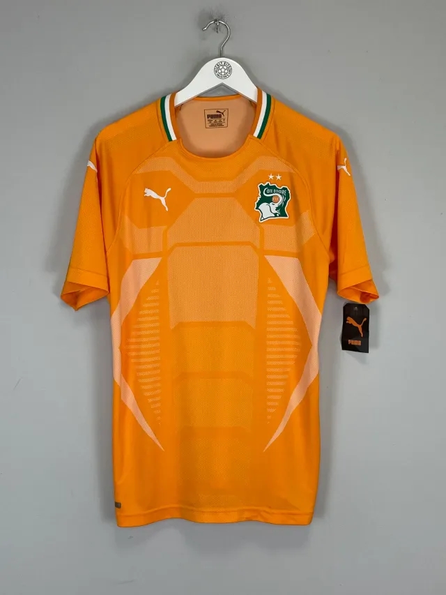 CULT KITS - 2018/19 IVORY COAST *BNWT* HOME SHIRT (L) PUMA