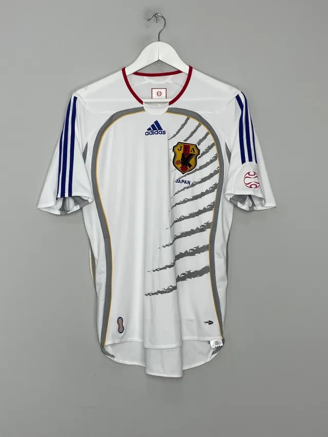 CULT KITS - 2006/08 JAPAN AWAY SHIRT (S) ADIDAS