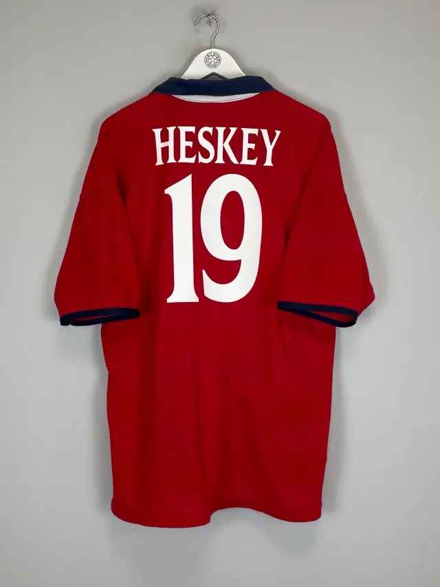 CULT KITS - 1999/01 ENGLAND HESKEY #19 AWAY SHIRT (XL) UMBRO