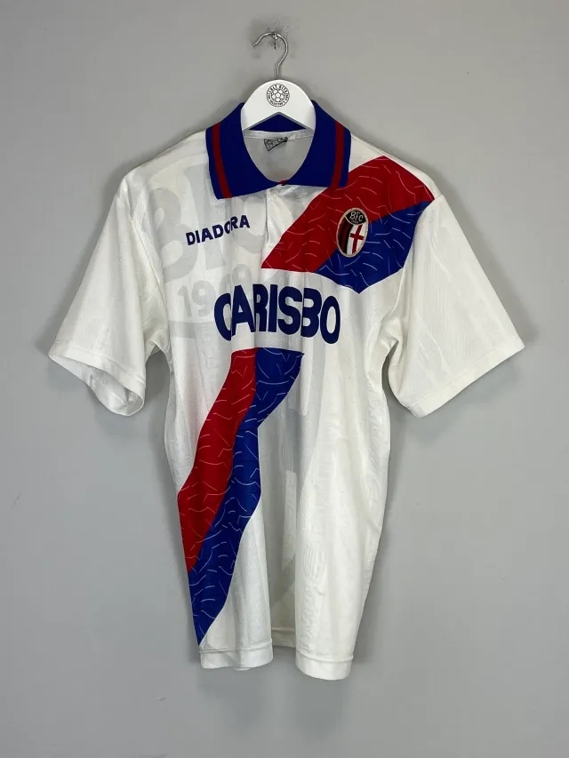 CULT KITS - 1996/97 BOLOGNA AWAY SHIRT (M) DIADORA