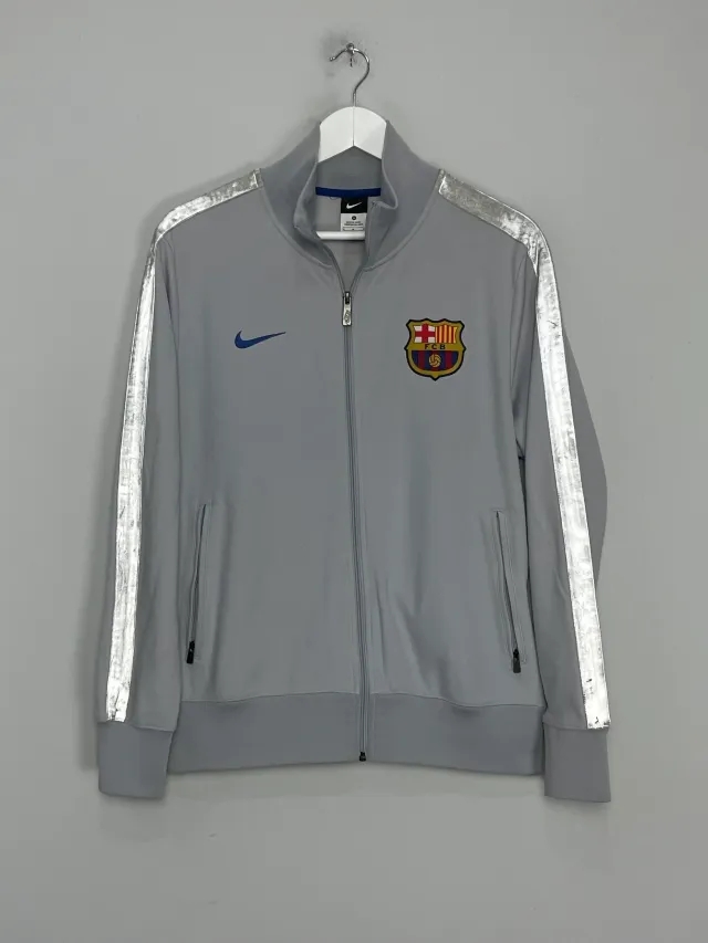 CULT KITS - 2016/17 BARCELONA TRACKSUIT TOP (M) NIKE