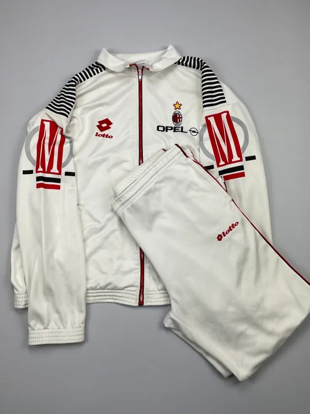 CULT KITS - 1994/95 AC MILAN FULL TRACKSUIT (XL) LOTTO