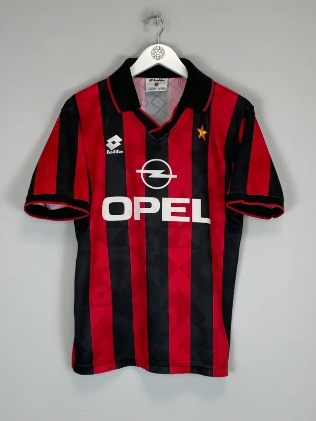 CULT KITS - 1994/95 AC MILAN #7 HOME SHIRT (M) LOTTO