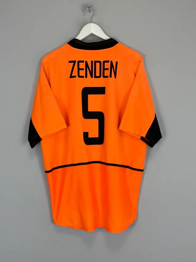 CULT KITS - 2002/04 NETHERLANDS ZENDEN #8 HOME SHIRT (L) NIKE