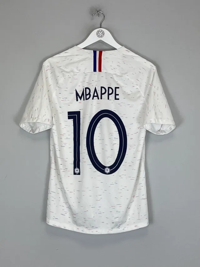 CULT KITS - 2018/19 FRANCE MBAPPE #10 AWAY SHIRT (M) NIKE