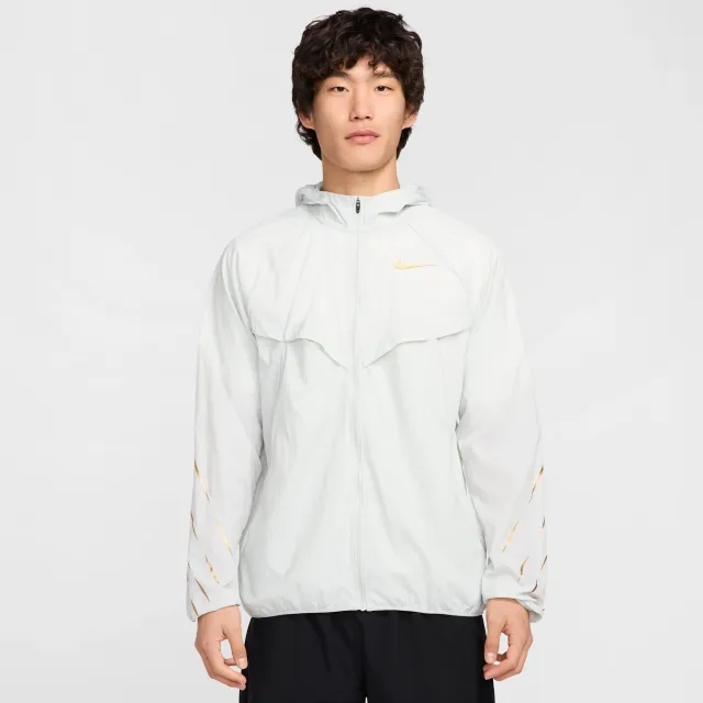 Nike x Jakob Men's Water-Repellent Running Jacket - Light Silver - Recycled Fibres