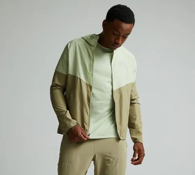 Nike Swoosh Men Jackets - Green